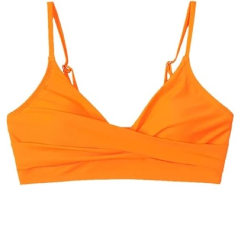 Ready for Sun! NWT CUPSHE Women's New High-Waisted Bikini Set - Medium | V-Neck - Picture 11 of 12